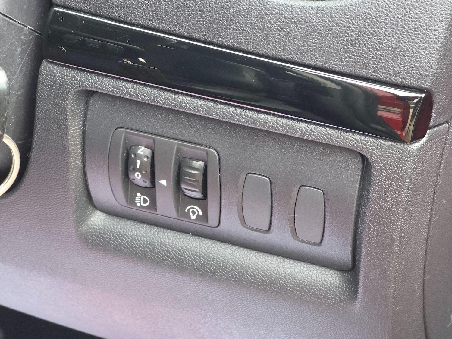 Used Renault Clio 2012 for sale - 77749925: Photo 19