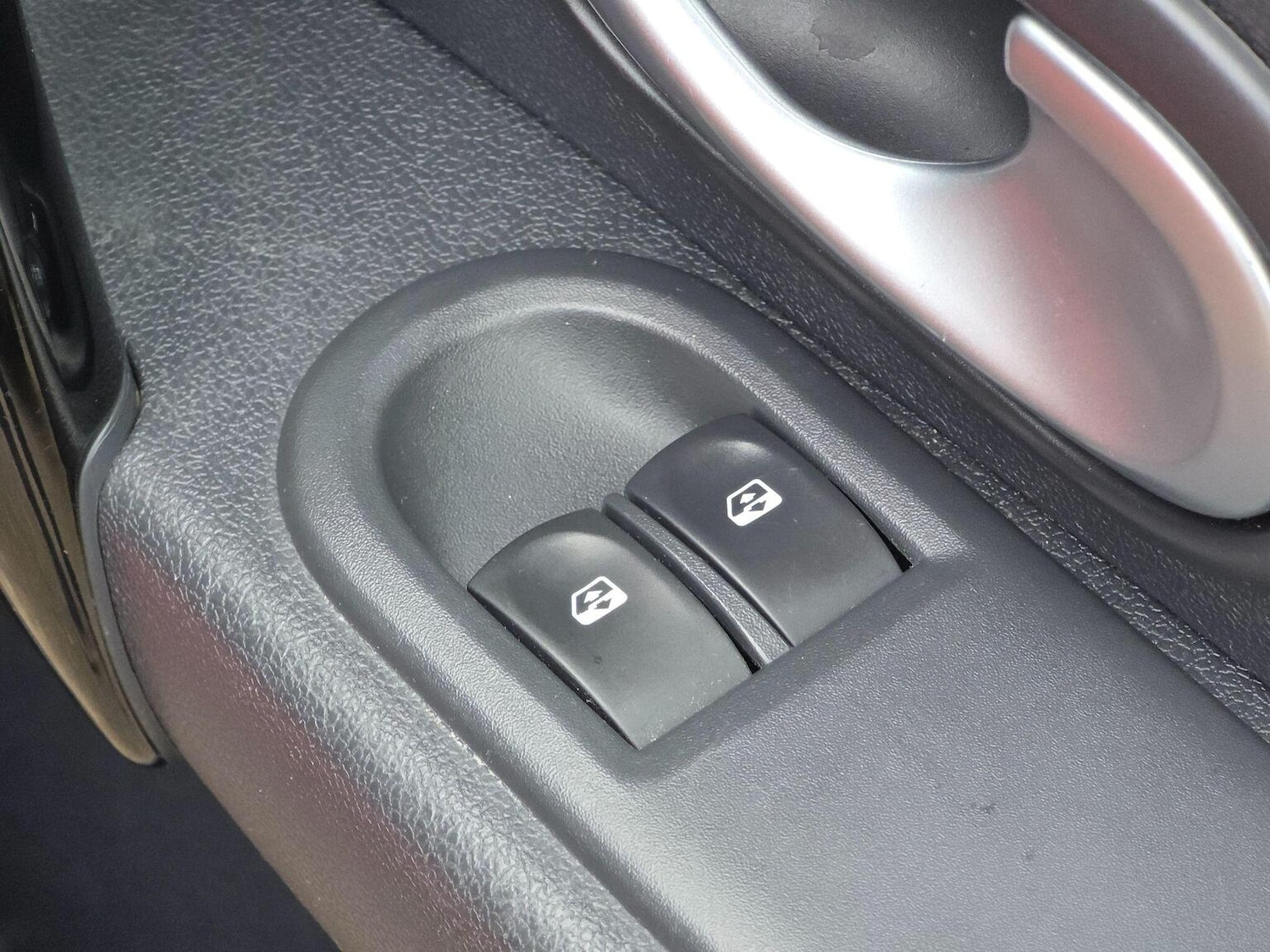 Used Renault Clio 2012 for sale - 77749925: Photo 20