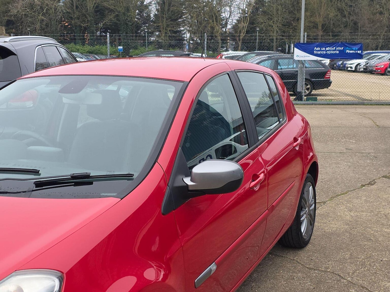 Used Renault Clio 2012 for sale - 77749925: Photo 28