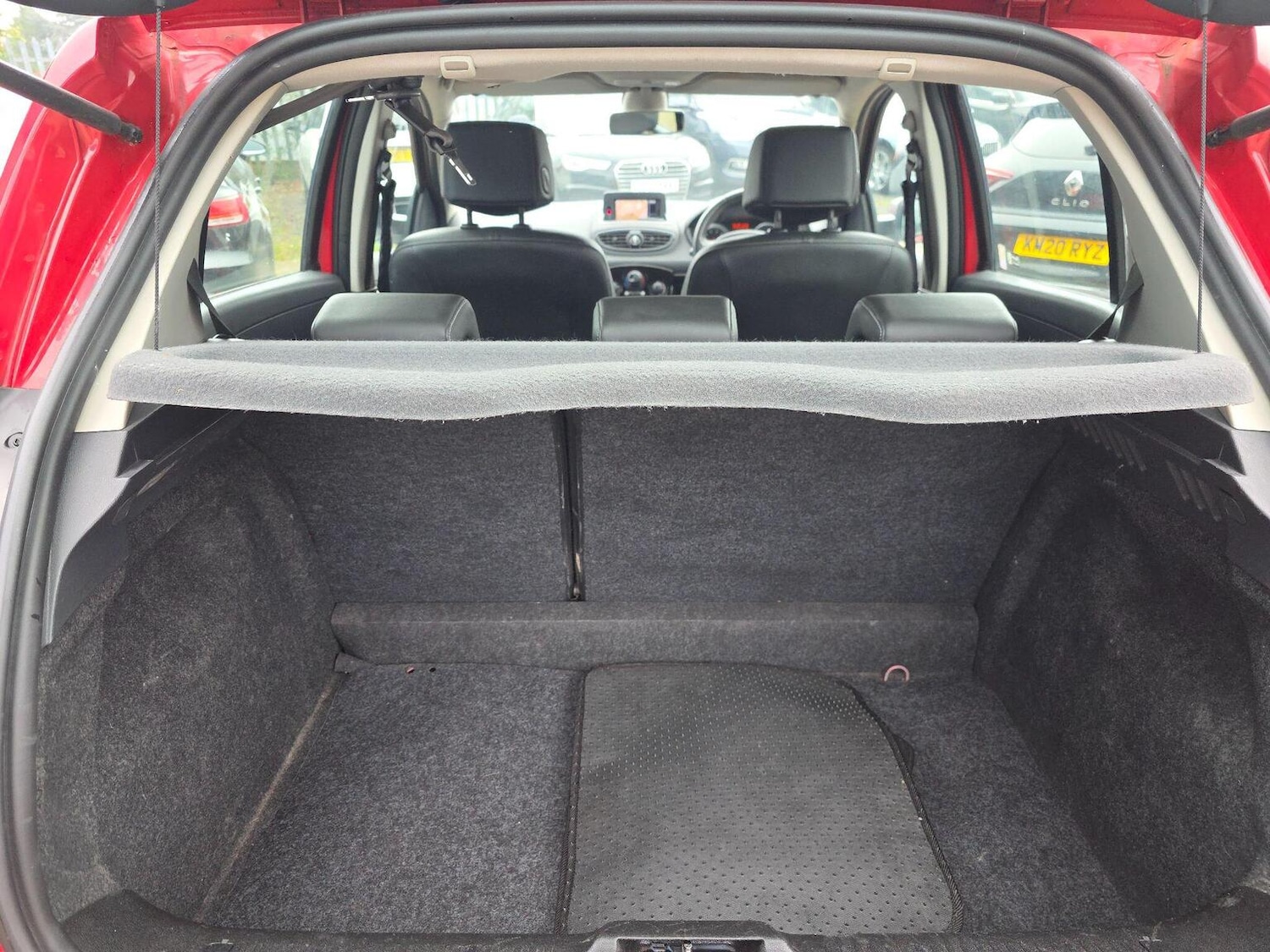 Used Renault Clio 2012 for sale - 77749925: Photo 29