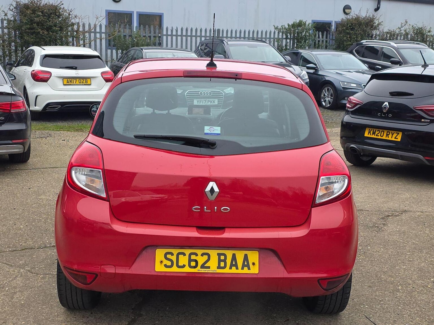 Used Renault Clio 2012 for sale - 77749925: Photo 4
