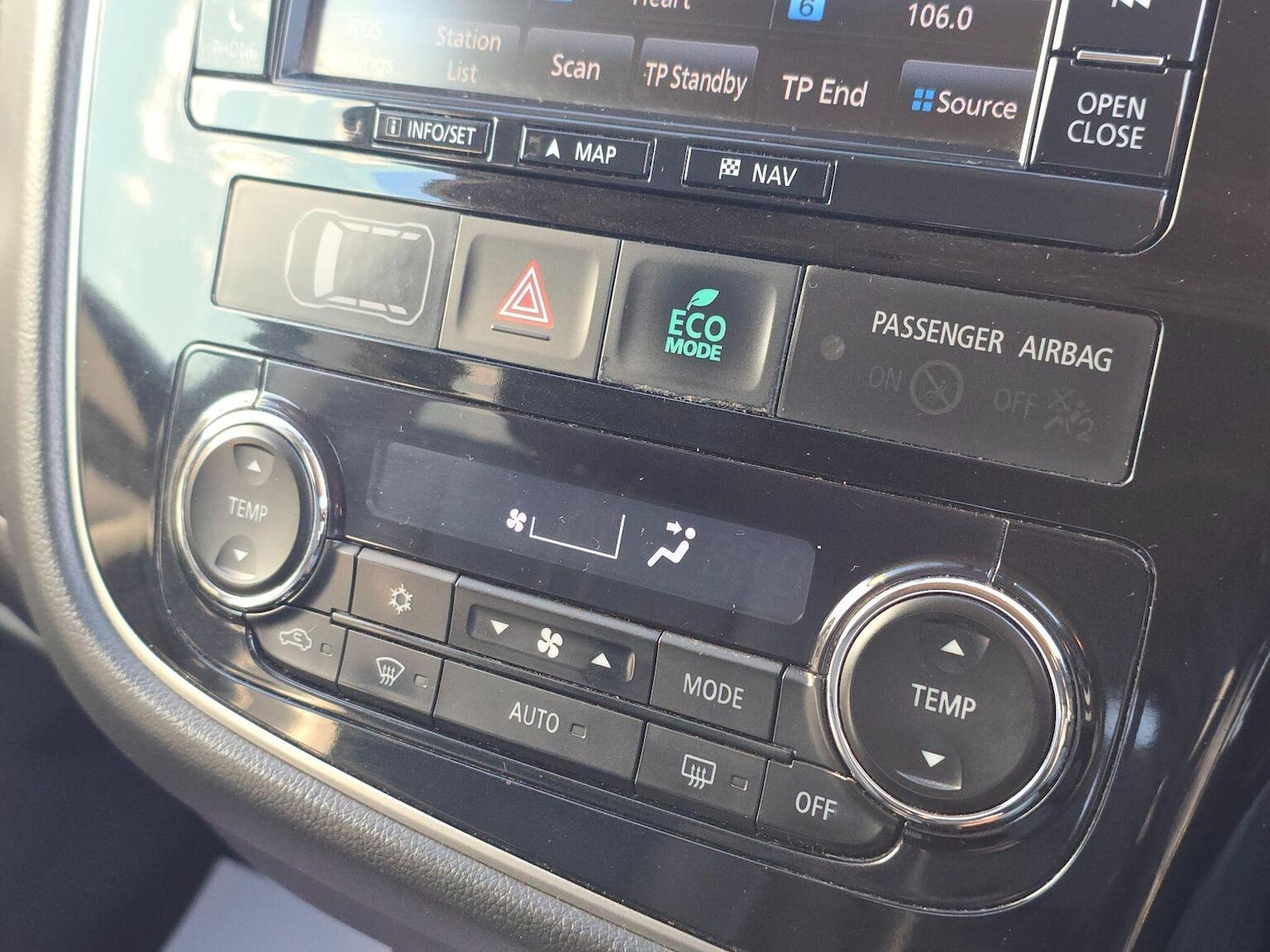 Used Mitsubishi Outlander 2017 for sale - 78057114: Photo 28