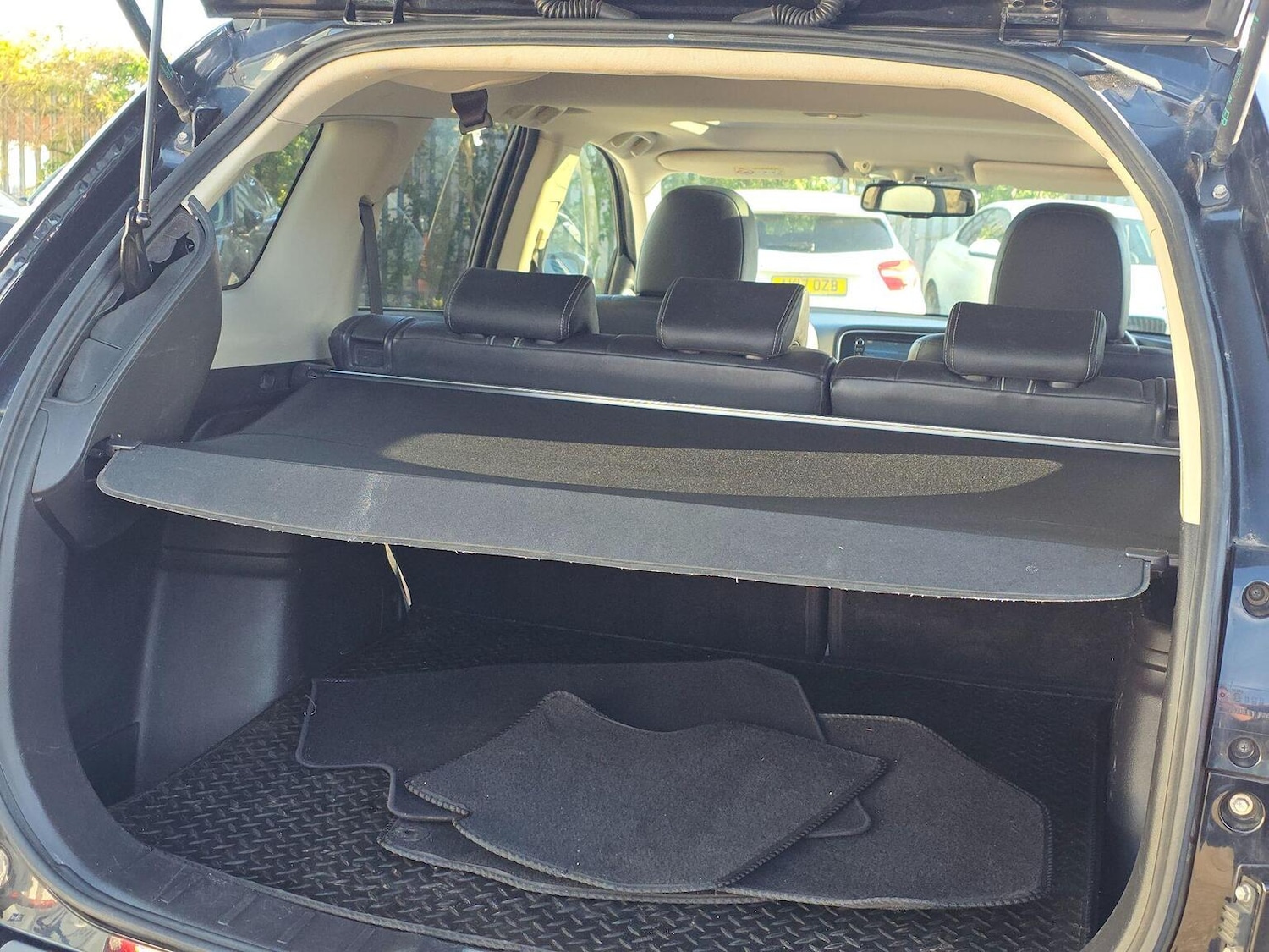 Used Mitsubishi Outlander 2017 for sale - 78057114: Photo 33