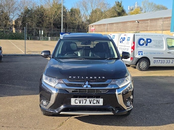 Used Mitsubishi Outlander 2017 for sale - 78057114: Photo
