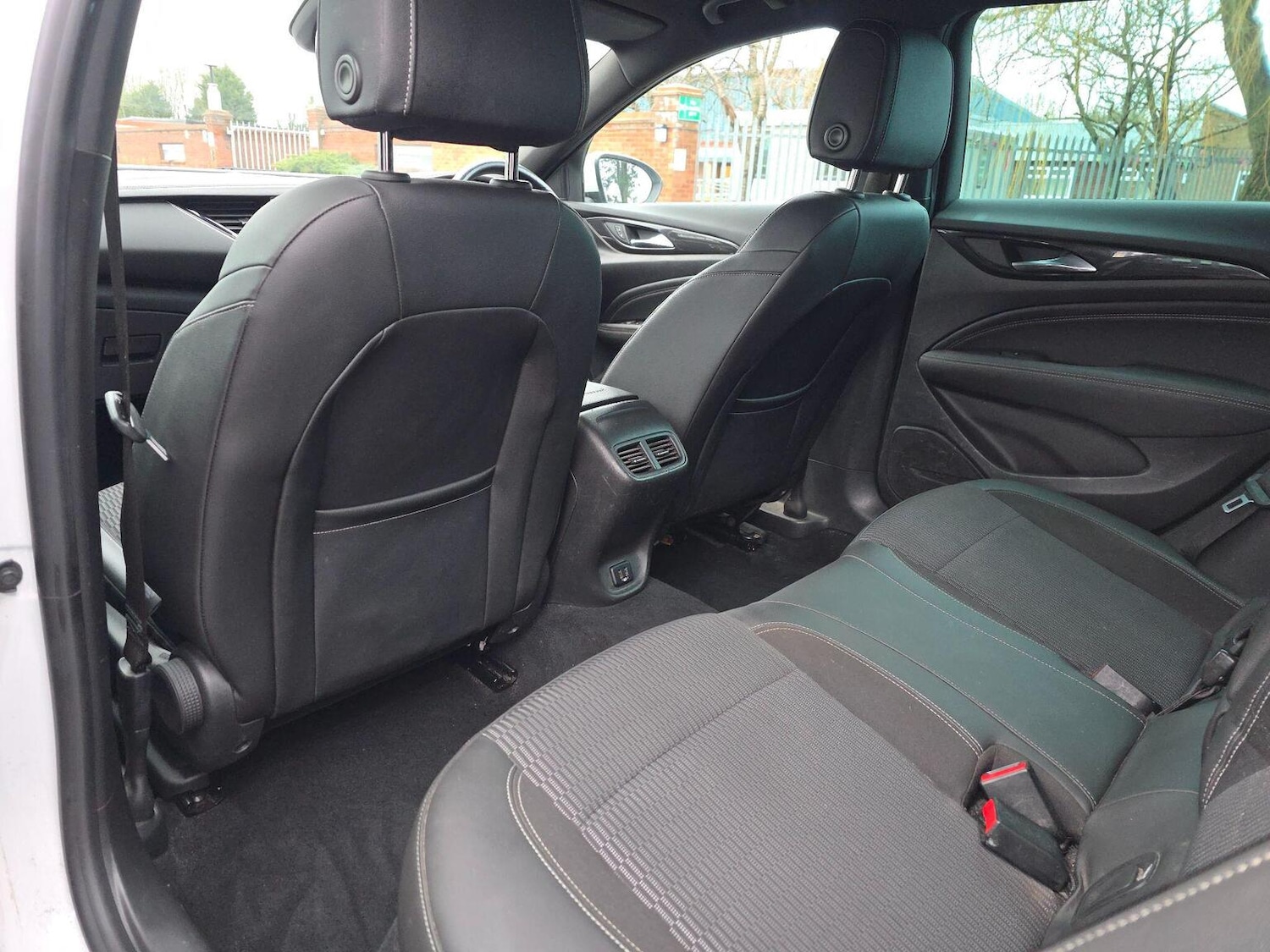 Used Vauxhall Insignia 2018 for sale - 77385335: Photo 11