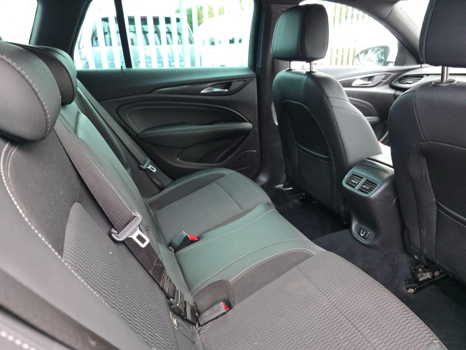 Used Vauxhall Insignia 2018 for sale - 77385335: Photo 15