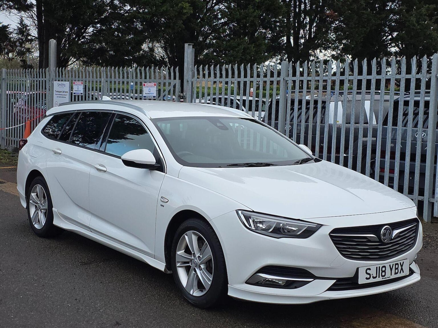 Used Vauxhall Insignia 2018 for sale - 77385335: Photo 16