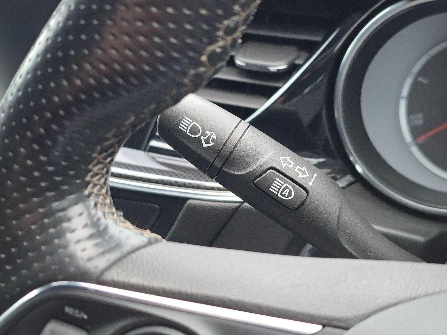 Used Vauxhall Insignia 2018 for sale - 77385335: Photo 17