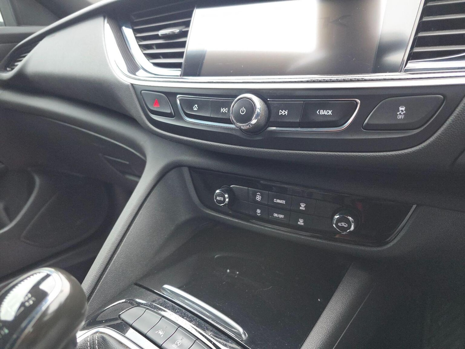 Used Vauxhall Insignia 2018 for sale - 77385335: Photo 18