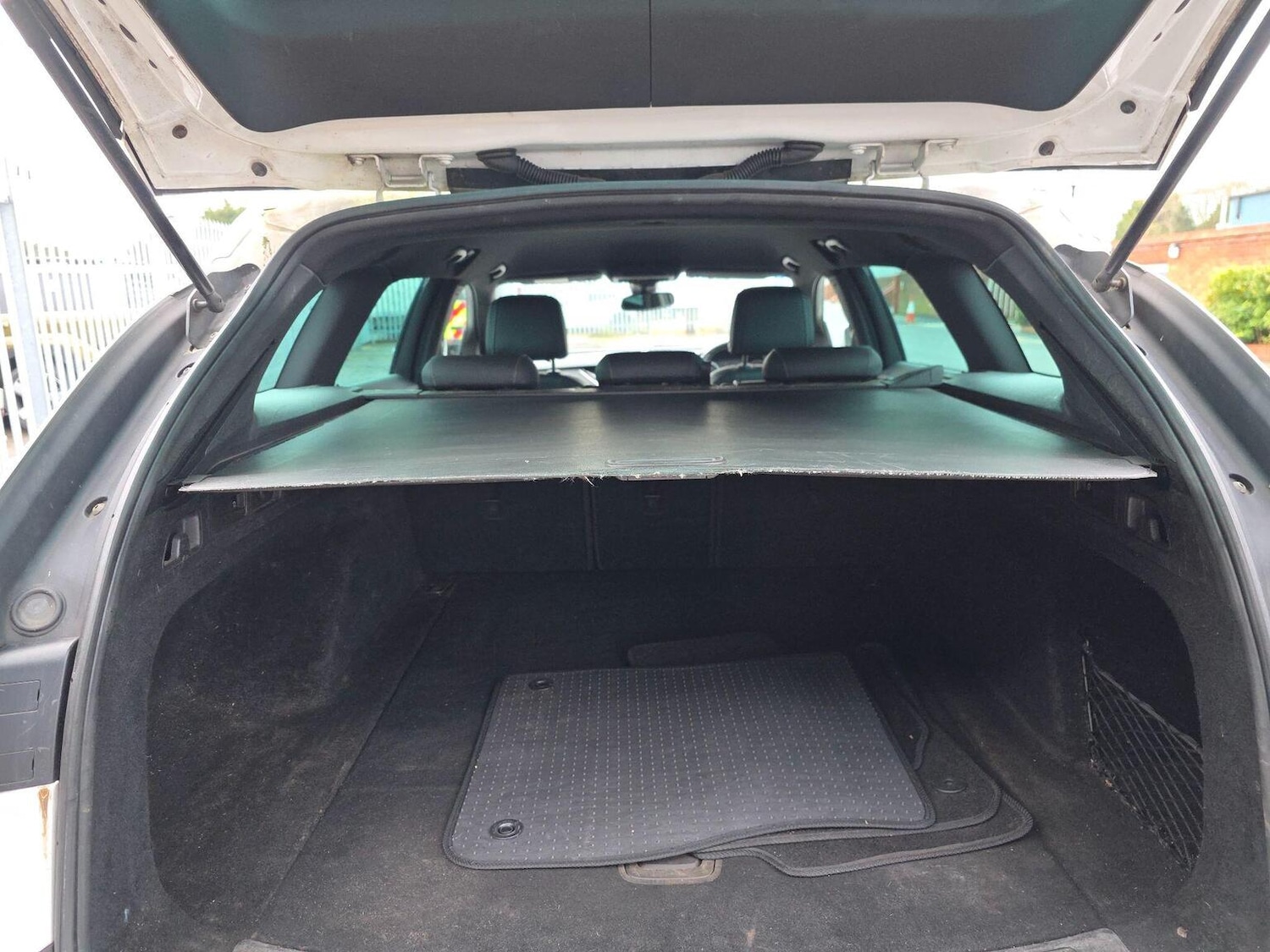 Used Vauxhall Insignia 2018 for sale - 77385335: Photo 30