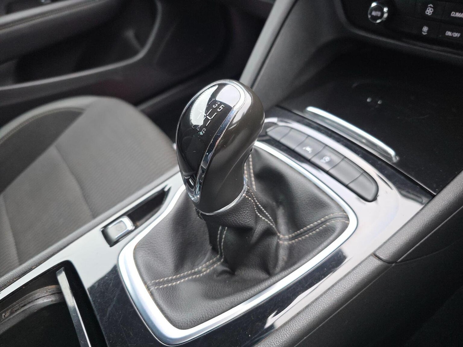 Used Vauxhall Insignia 2018 for sale - 77385335: Photo 9