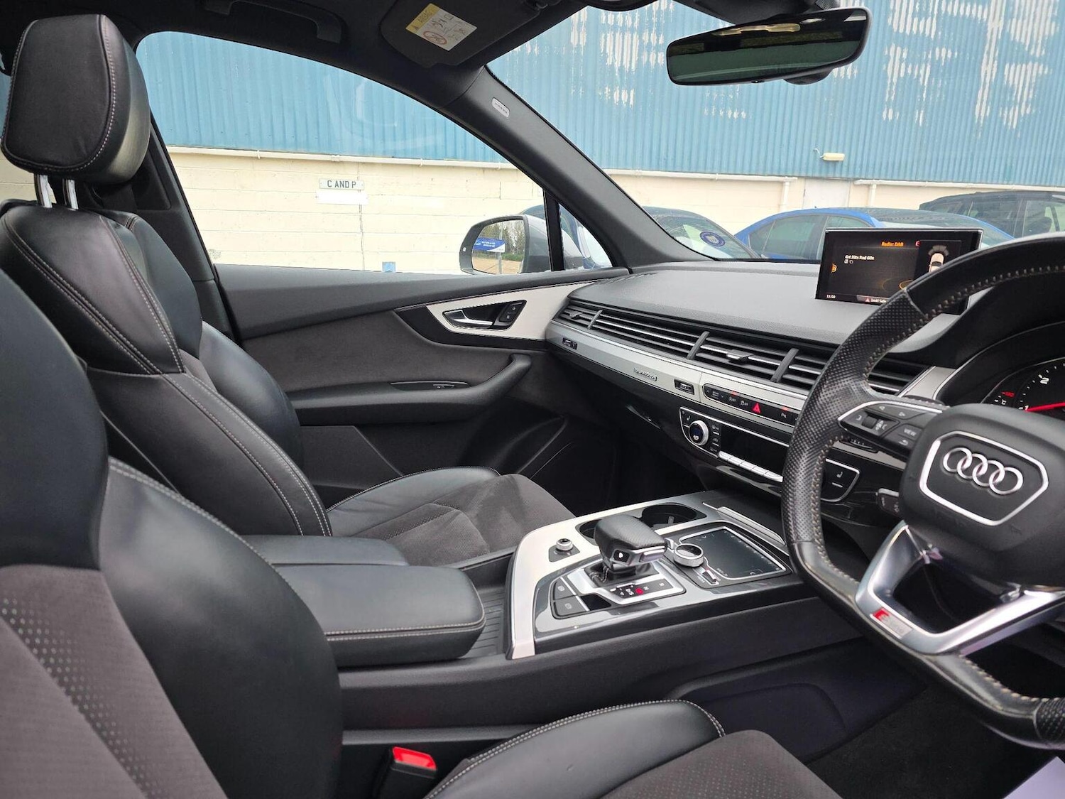 Used Audi Q7 2015 for sale - 76769226: Photo 2