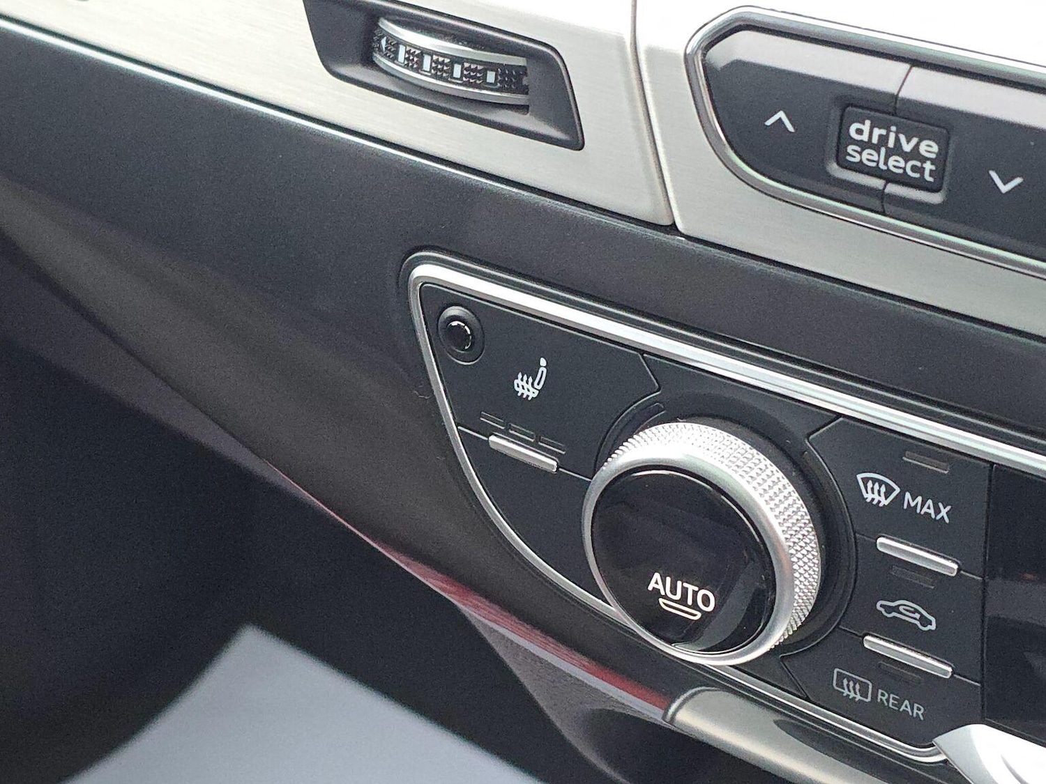 Used Audi Q7 2015 for sale - 76769226: Photo 23