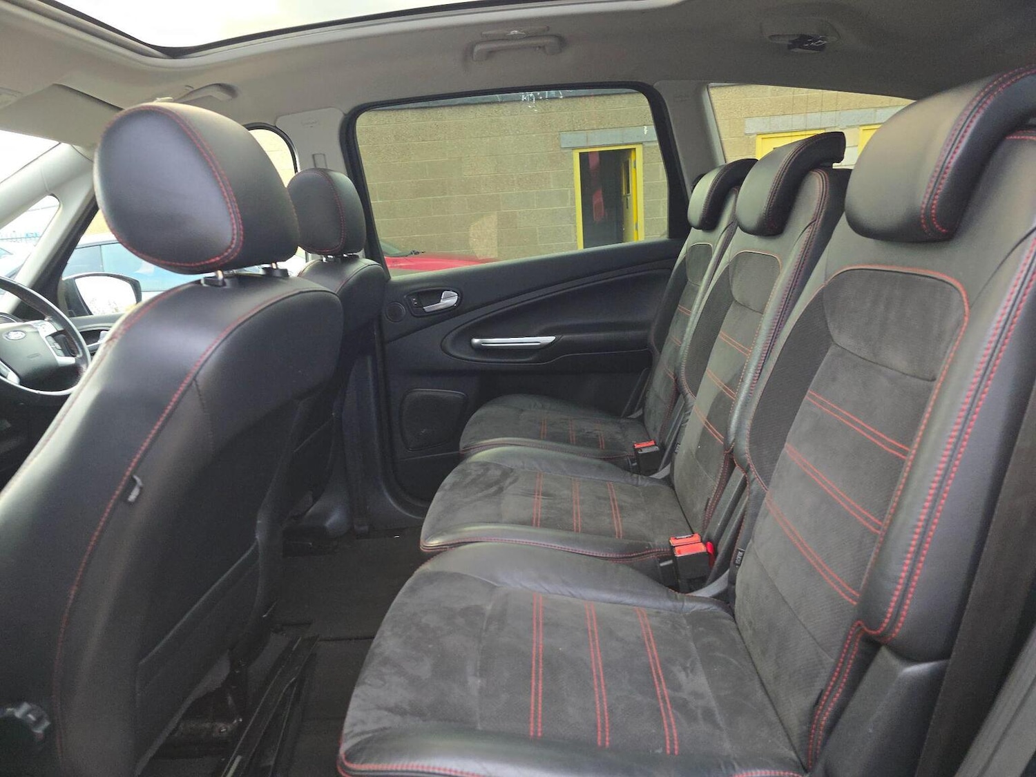 Used Ford S-Max 2013 for sale - 76455528: Photo 14