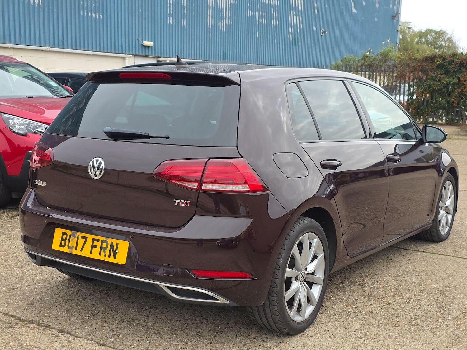 Used Volkswagen Golf 2017 for sale - 76107222: Photo 10