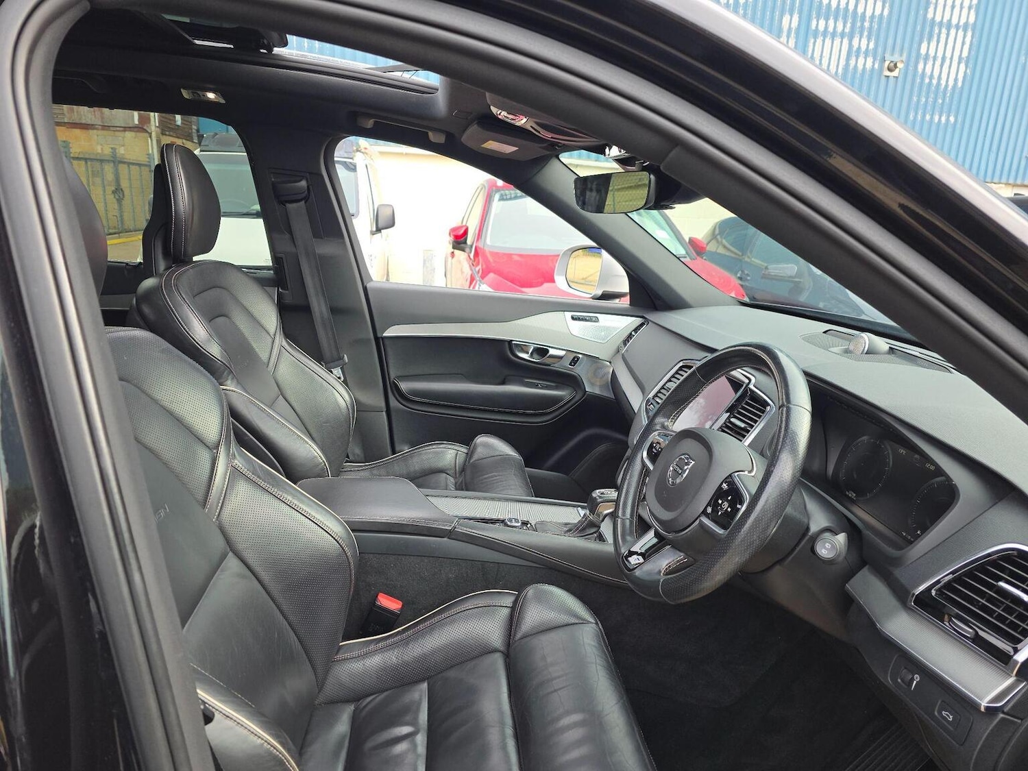Used Volvo XC90 2015 for sale - 76358203: Photo 13