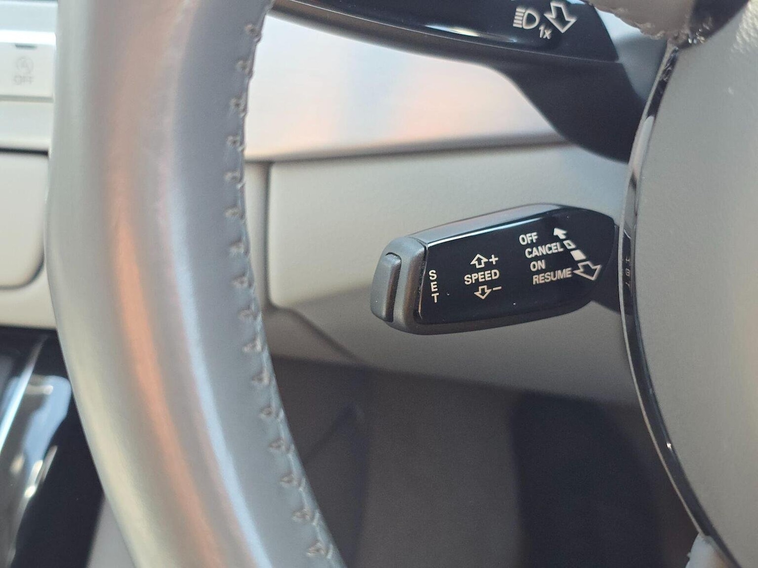 Used Audi A8 2016 for sale - 76107382: Photo 24