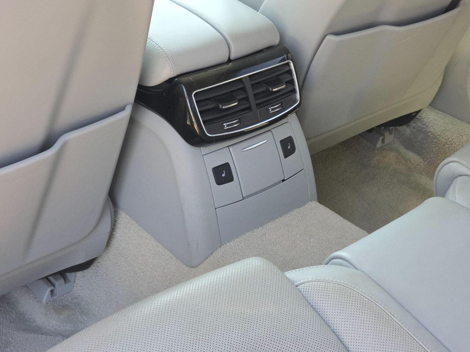 Used Audi A8 2016 for sale - 76107382: Photo 30