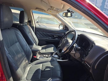 Used Mitsubishi Outlander 2018 for sale - 79519611: Photo