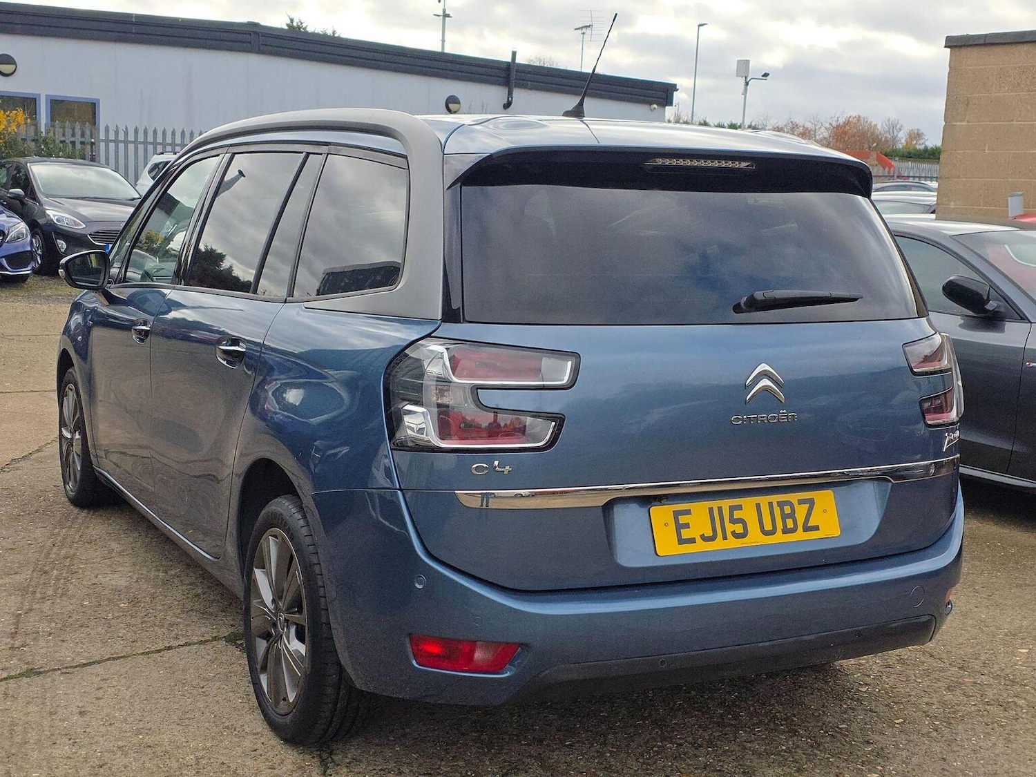 Used Citroen C4 Grand Picasso 2015 for sale - 76455418: Photo 4