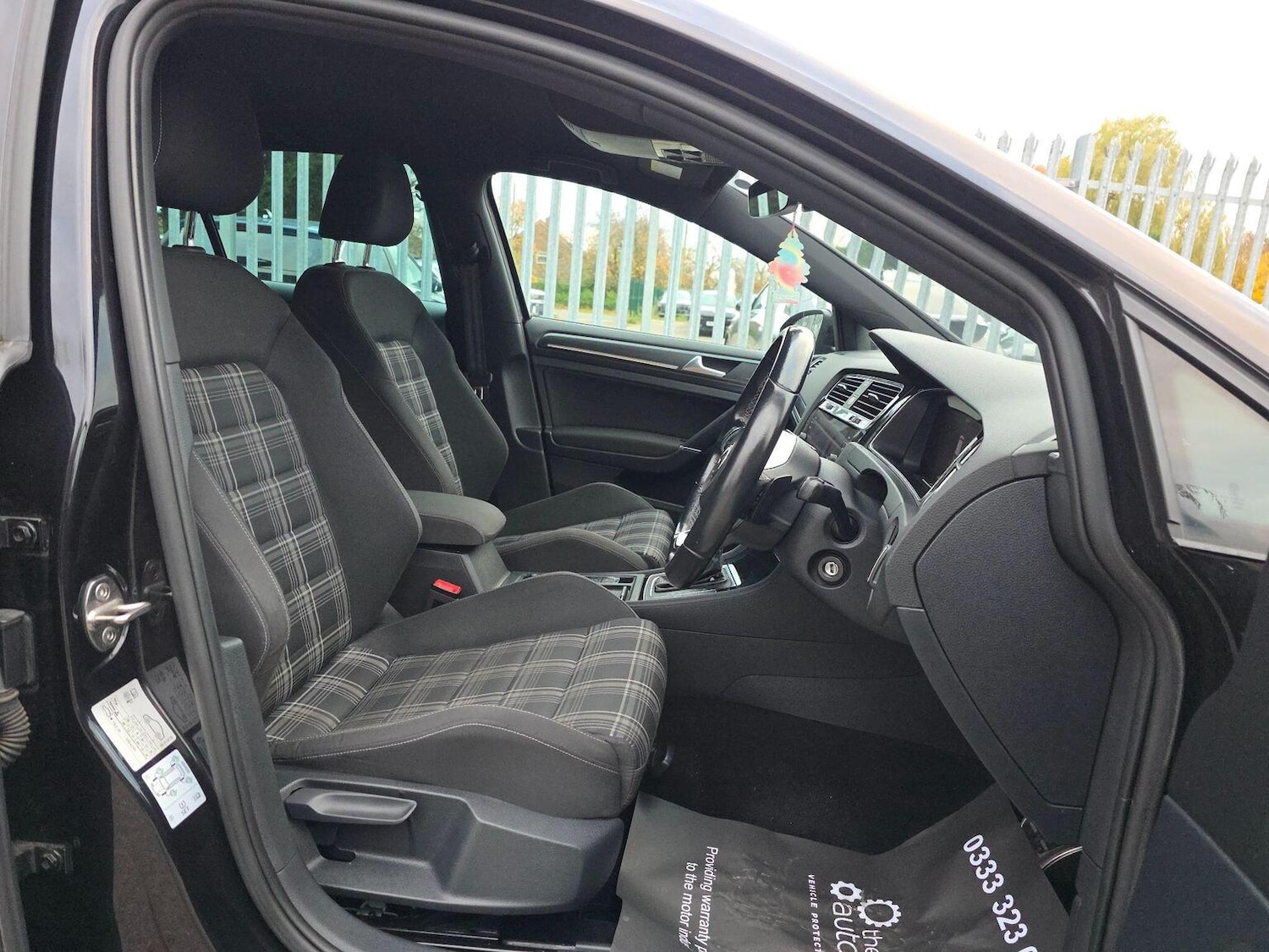 Used Volkswagen Golf 2017 for sale - 76525730: Photo 13