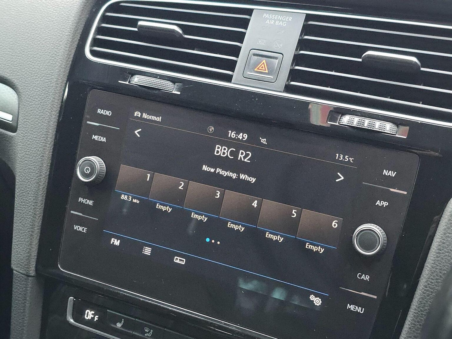 Used Volkswagen Golf 2017 for sale - 76525730: Photo 31