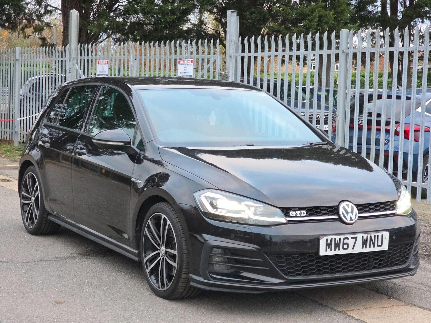 Used Volkswagen Golf 2017 for sale - 76525730: Photo 6