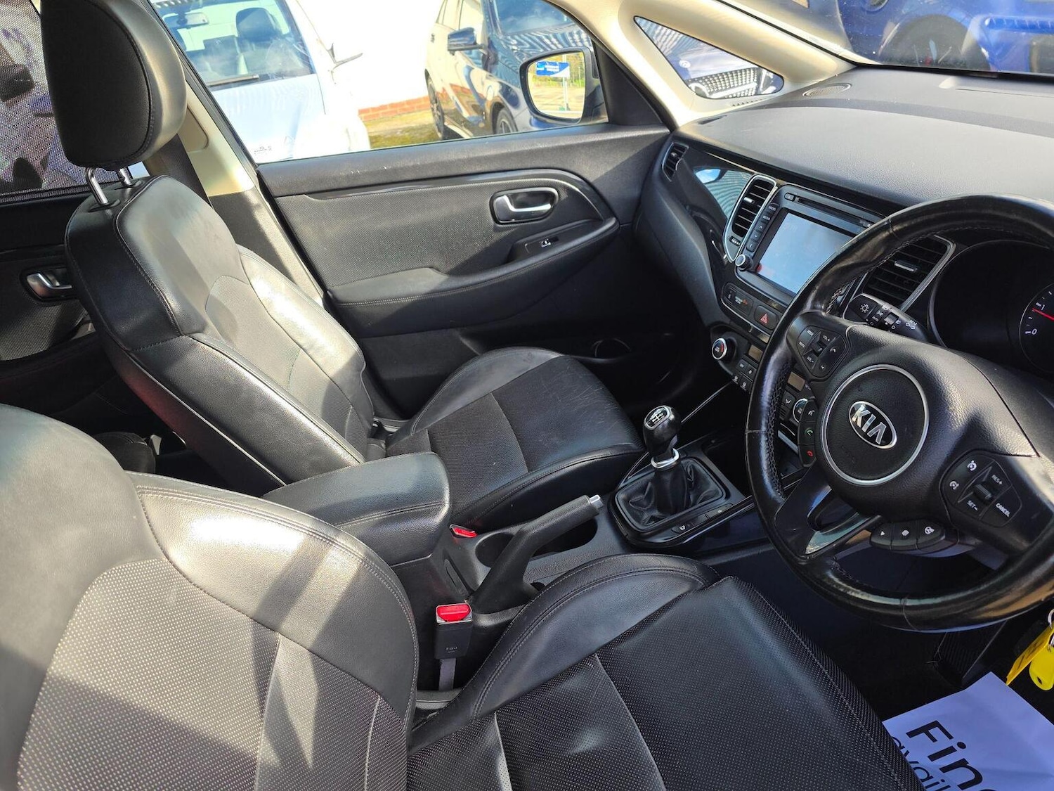 Used Kia Carens 2015 for sale - 76439923: Photo 10