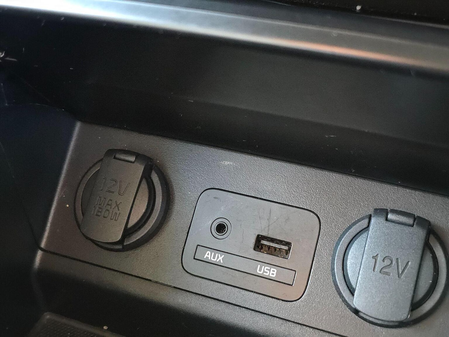 Used Kia Carens 2015 for sale - 76439923: Photo 15