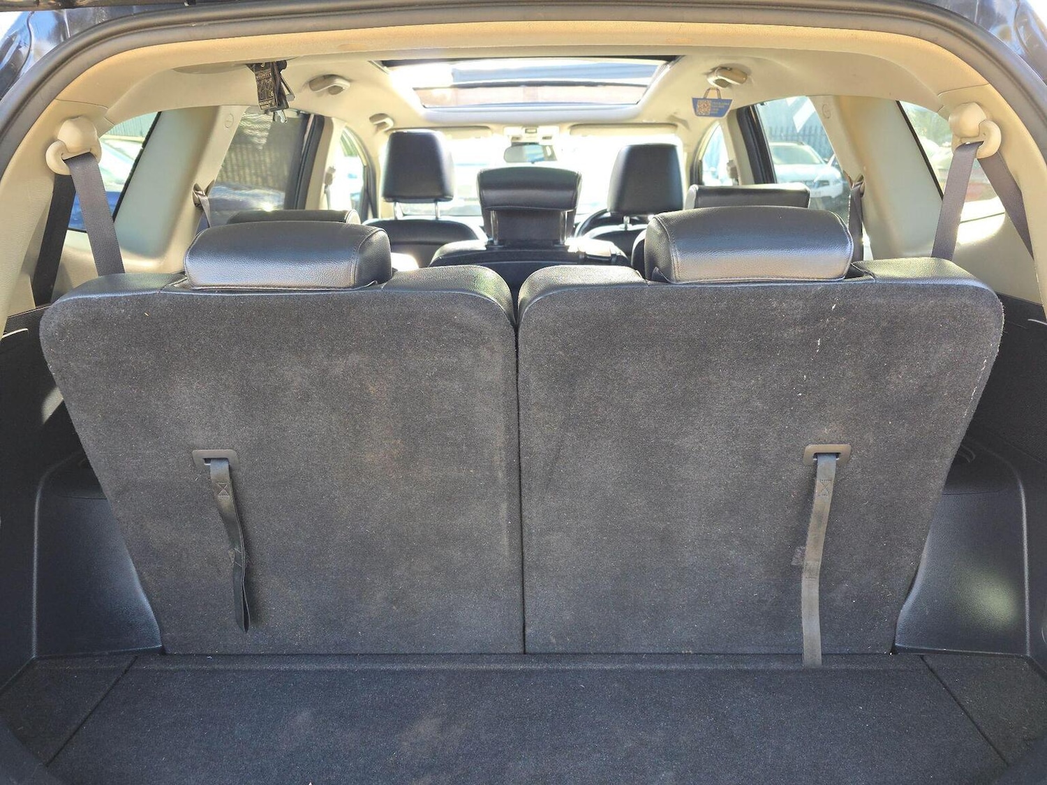 Used Kia Carens 2015 for sale - 76439923: Photo 29