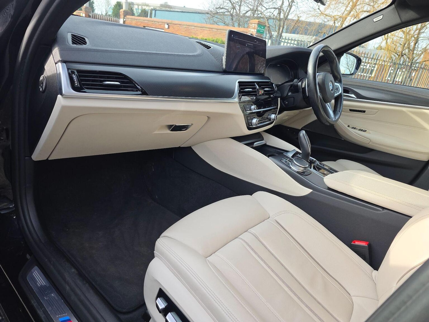 Used BMW 5 Series 2020 for sale - 77584606: Photo 2