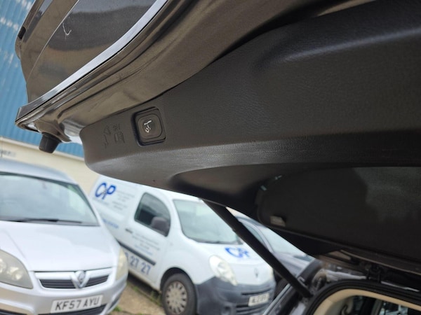Used Ford Galaxy 2016 for sale - 76107340: Photo 47