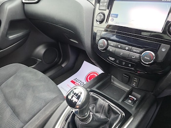 Used Nissan X-Trail 2017 for sale - 77668674: Photo