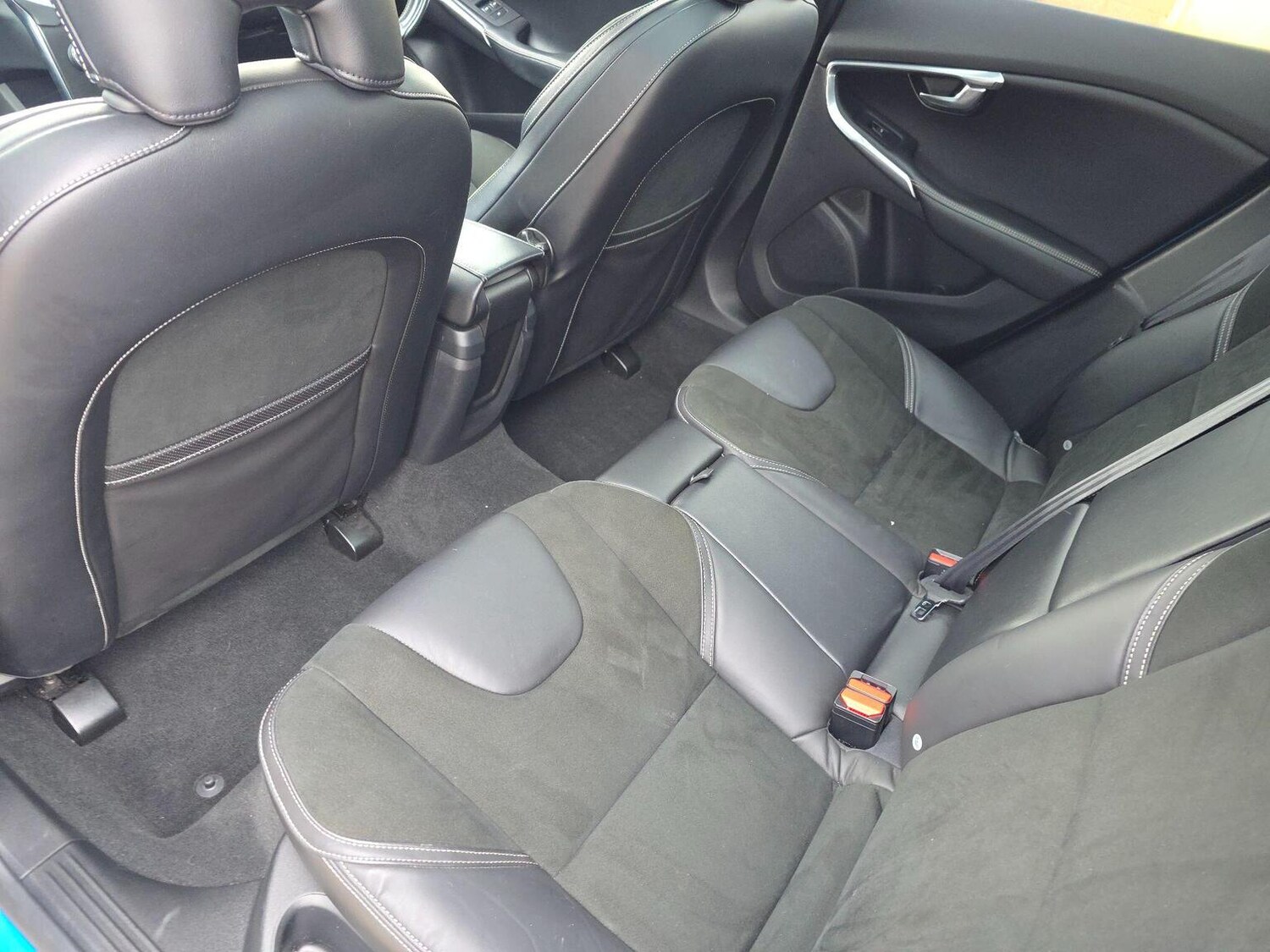 Used Volvo V40 2014 for sale - 76794251: Photo 19