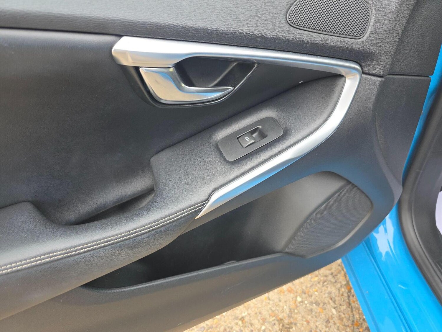 Used Volvo V40 2014 for sale - 76794251: Photo 32