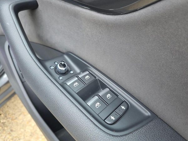 Used Audi Q7 2015 for sale - 76107244: Photo 34