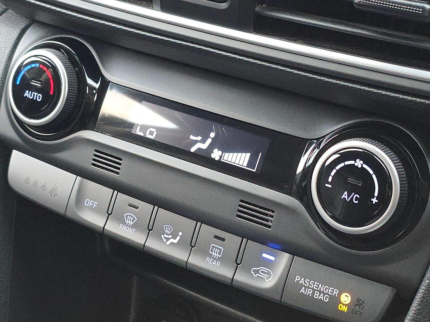 Used Hyundai KONA 2019 for sale - 76107338: Photo 19