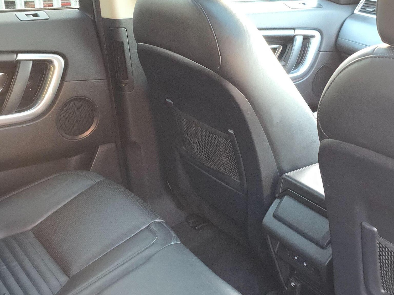 Used Land Rover Discovery Sport 2015 for sale - 77233806: Photo 15