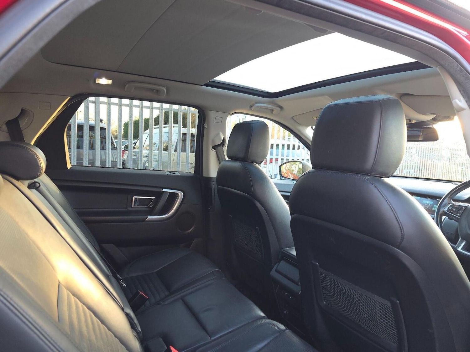 Used Land Rover Discovery Sport 2015 for sale - 77233806: Photo 16