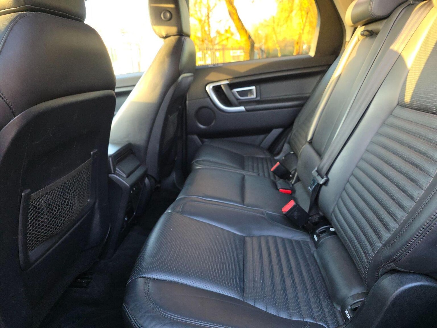 Used Land Rover Discovery Sport 2015 for sale - 77233806: Photo 25