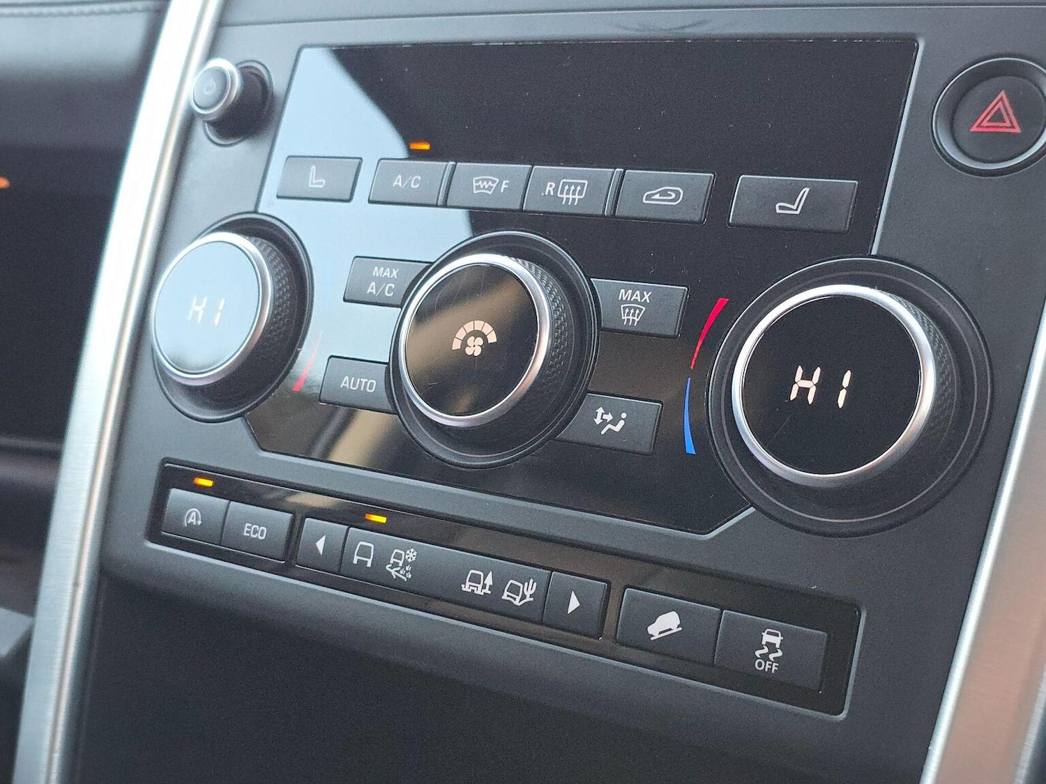 Used Land Rover Discovery Sport 2015 for sale - 77233806: Photo 28