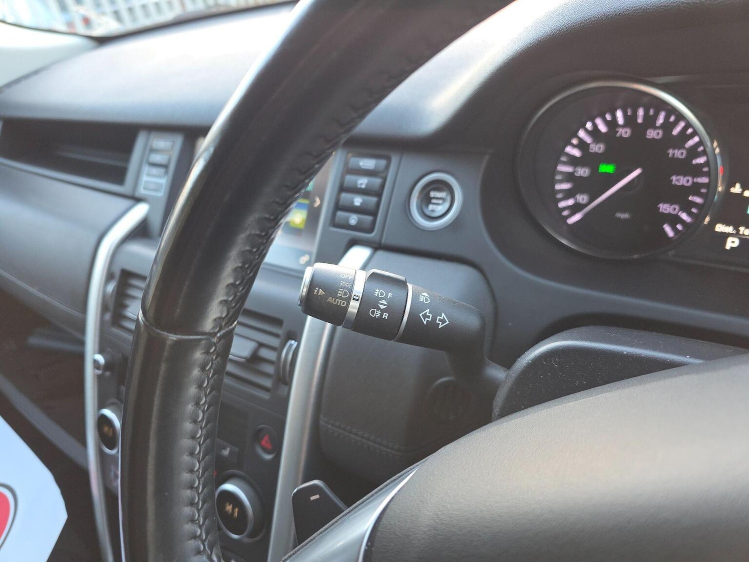 Used Land Rover Discovery Sport 2015 for sale - 77233806: Photo 29