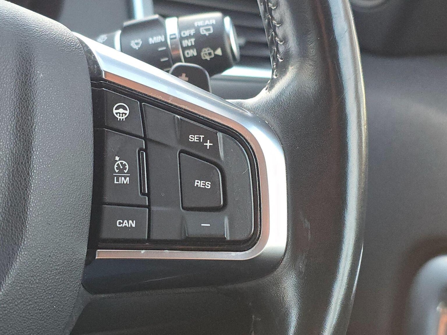 Used Land Rover Discovery Sport 2015 for sale - 77233806: Photo 31