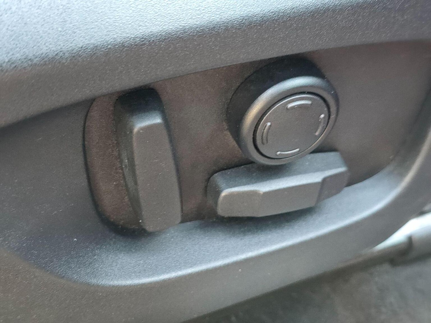 Used Land Rover Discovery Sport 2015 for sale - 77233806: Photo 36