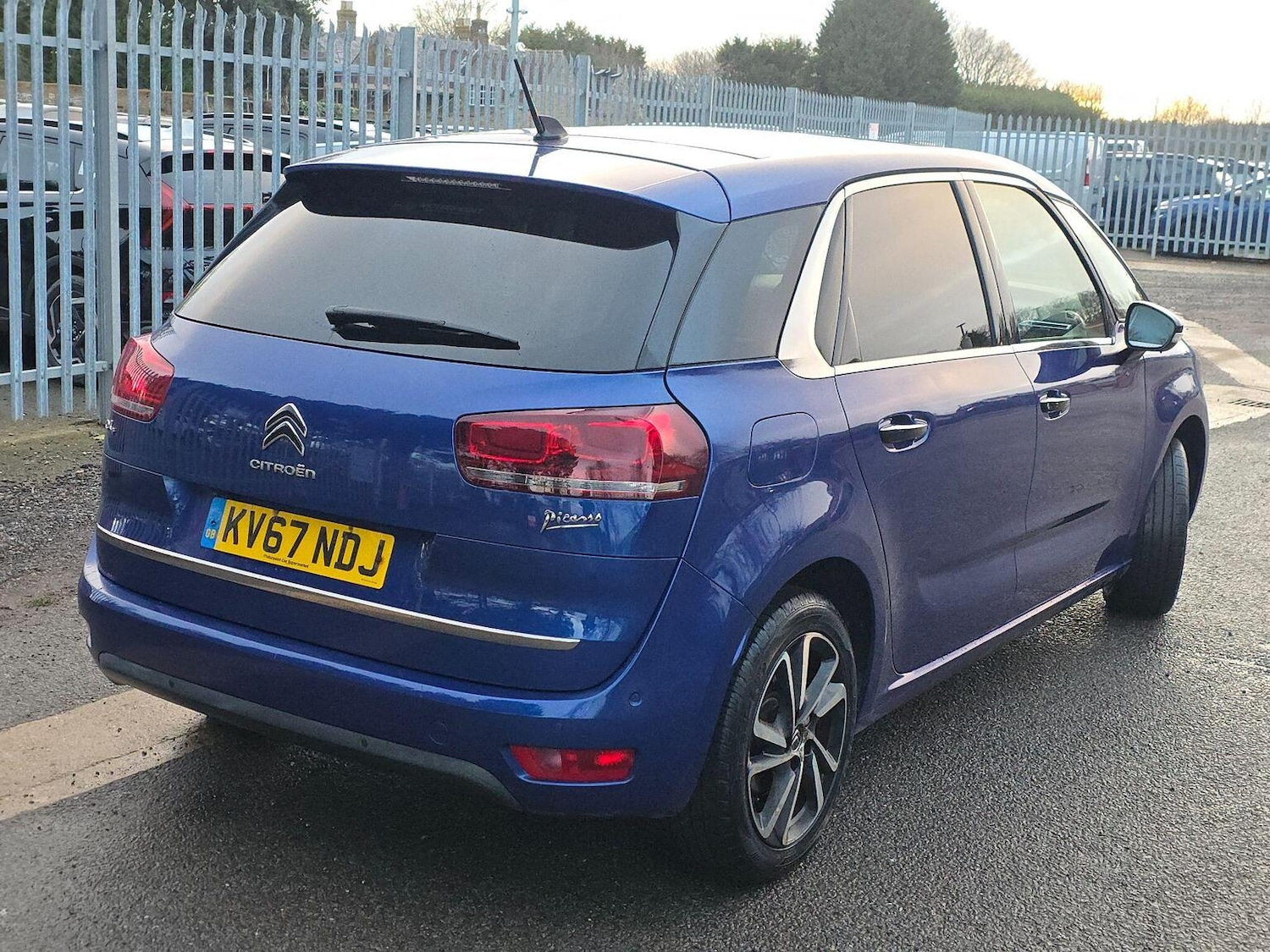 Used Citroen C4 Picasso 2017 for sale - 77173217: Photo 10