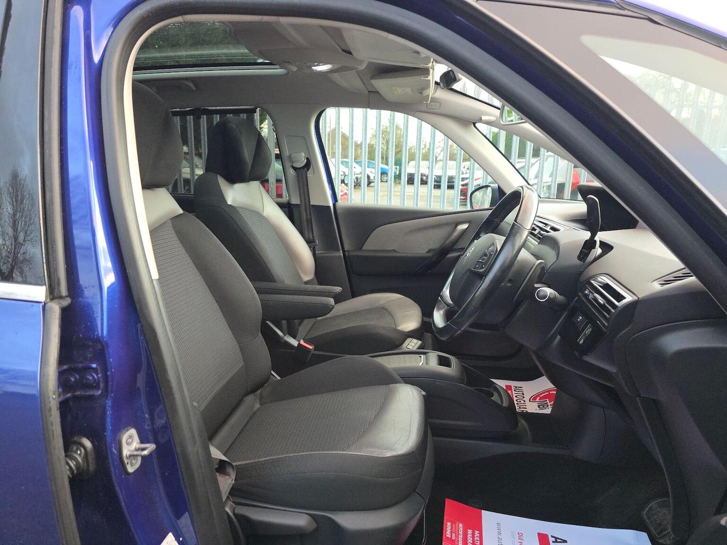 Used Citroen C4 Picasso 2017 for sale - 77173217: Photo 12