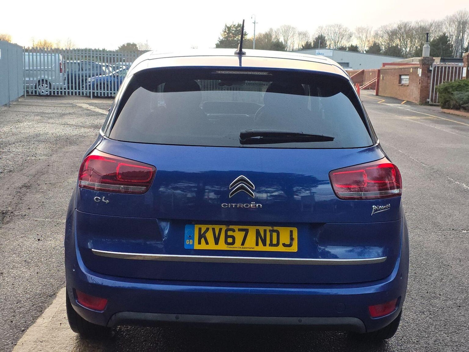 Used Citroen C4 Picasso 2017 for sale - 77173217: Photo 9