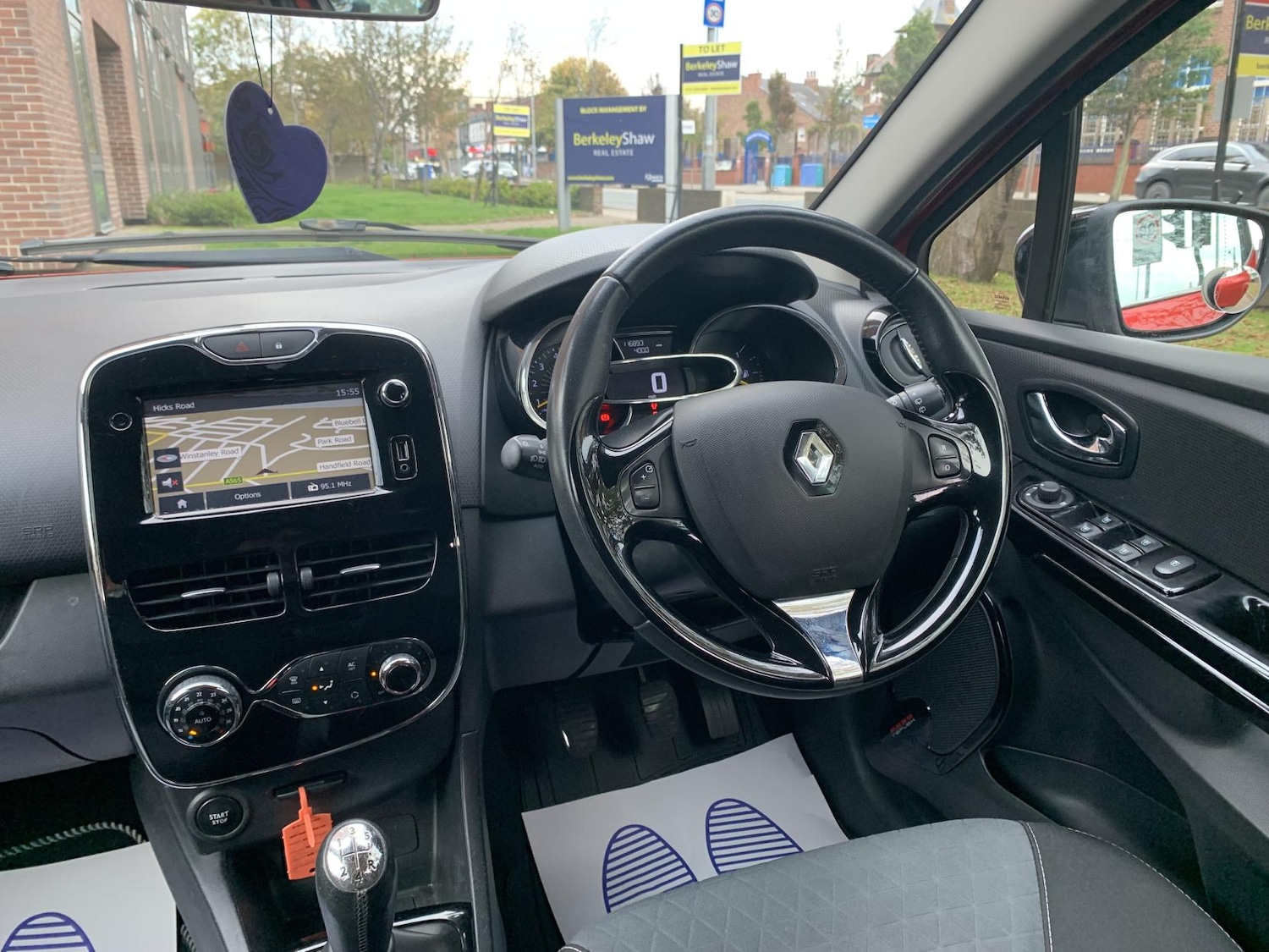 Used Renault Clio 2014 for sale - 77059198: Photo 15