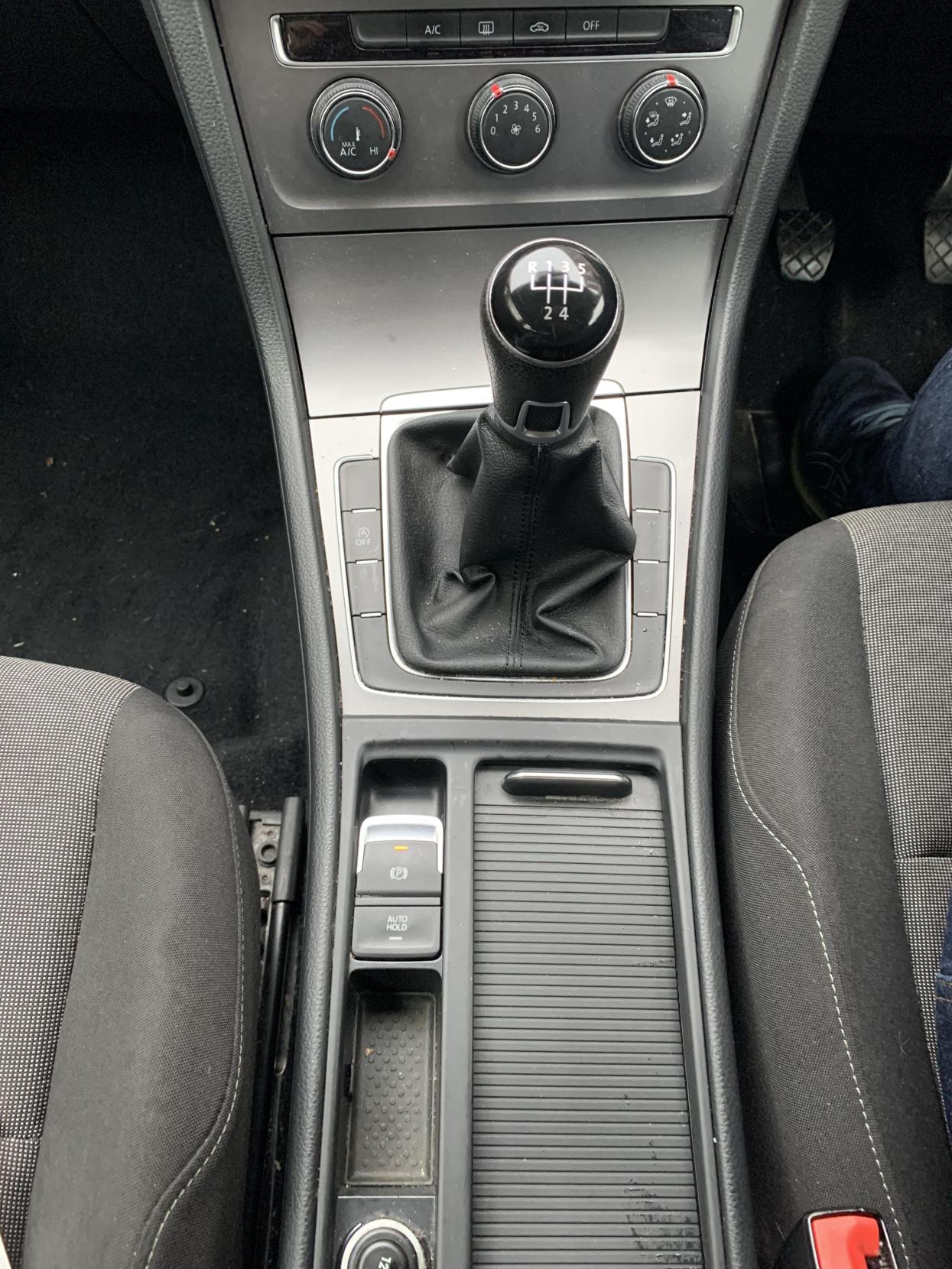 Used Volkswagen Golf 2014 for sale - 77406506: Photo 14