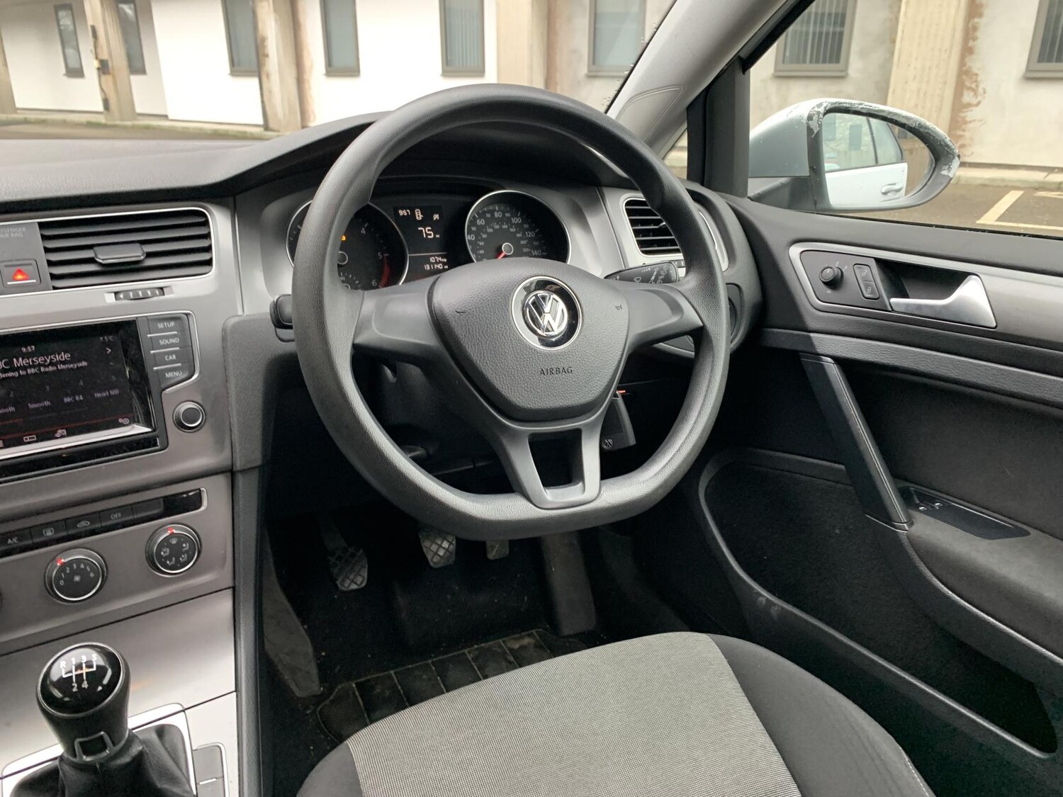 Used Volkswagen Golf 2014 for sale - 77406506: Photo 9